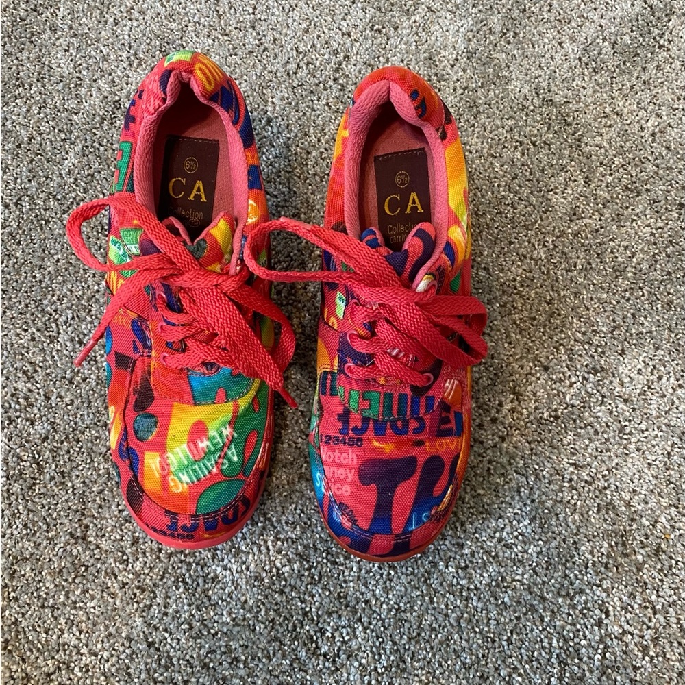 CA collection sneaker style heels are a size 6 1/2.